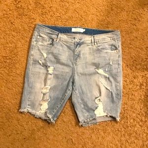 Torrid distressed jean shorts size 18 worn once
